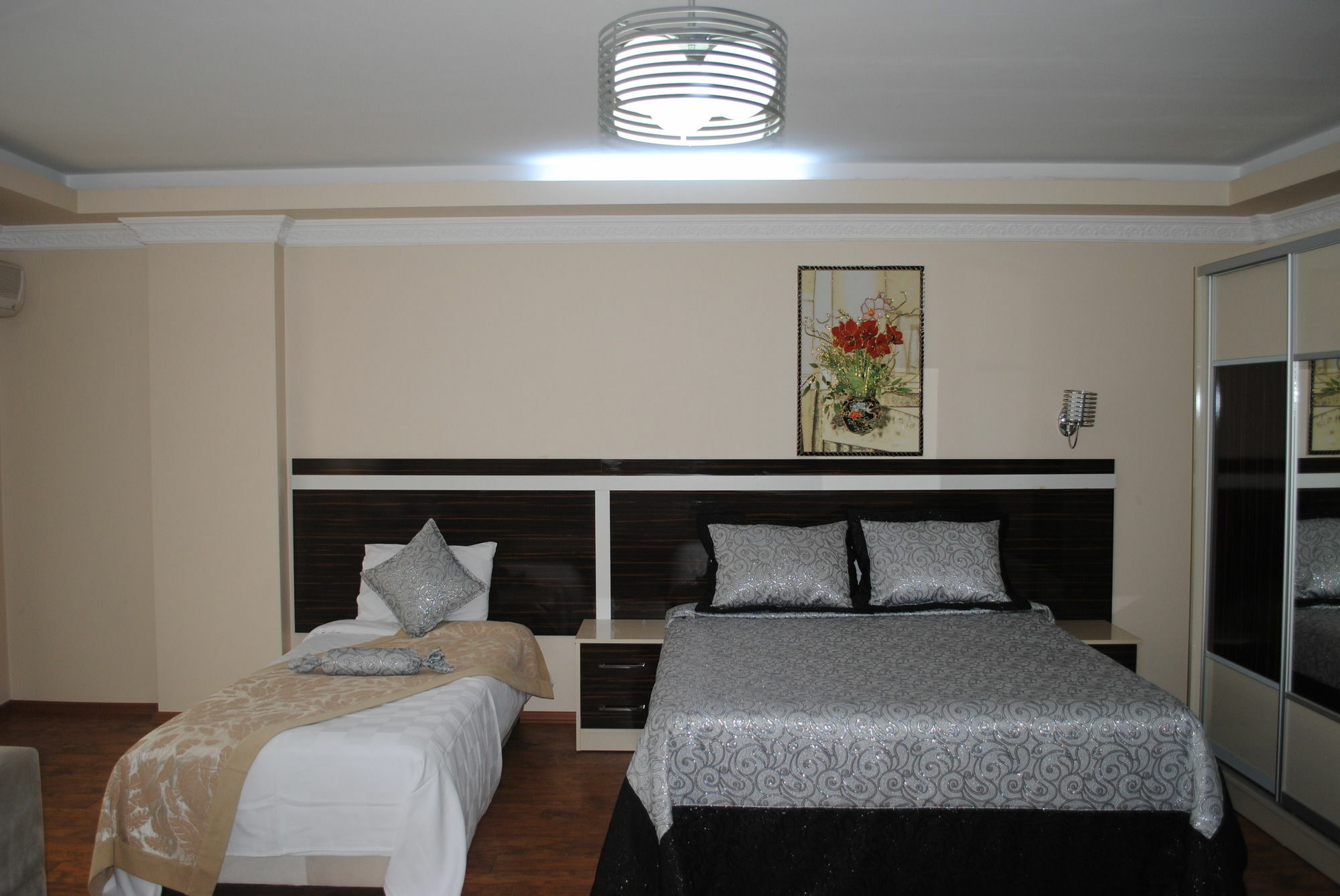 Diamond Suites Residence Istanbul Eksteriør billede